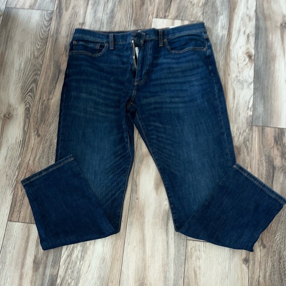 Mens brand new lucky brand jeans size 38x32 (slim)